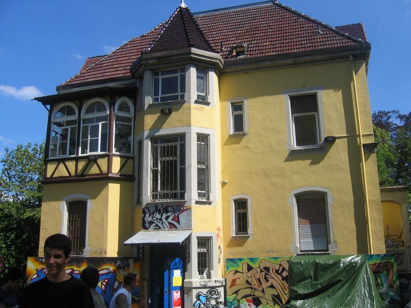 tl_files/bilder/Jugendstiftung/Bilder JH/Haus.JPG